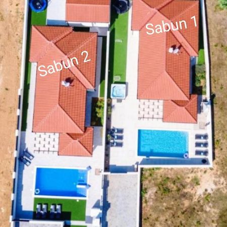 Villas Sabun - Modern House With Heated Pool Privlaka  Buitenkant foto