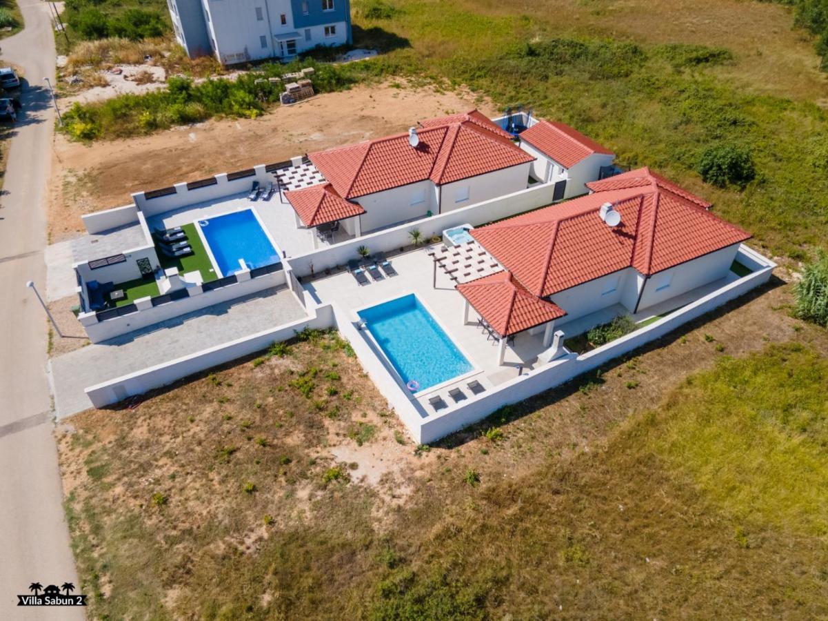 Villas Sabun - Modern House With Heated Pool Privlaka  Buitenkant foto