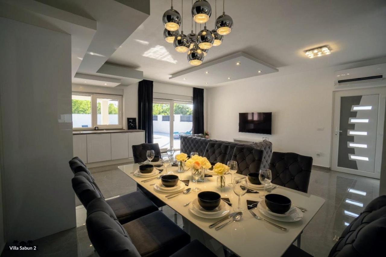 Villas Sabun - Modern House With Heated Pool Privlaka  Buitenkant foto