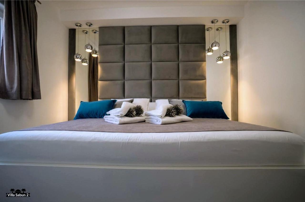 Villas Sabun - Modern House With Heated Pool Privlaka  Buitenkant foto