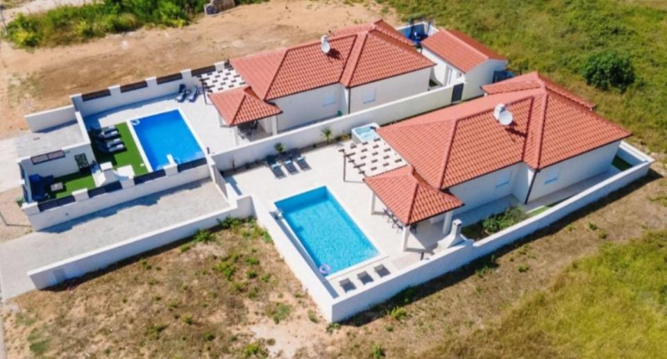 Villas Sabun - Modern House With Heated Pool Privlaka  Buitenkant foto